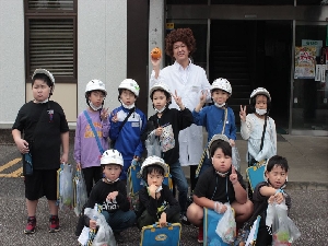 10月27日～10月31日　２年生　「もっとなかよし　町たんけん」
