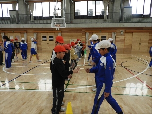 ２月２６日　ふれあい活動（３，６年生）