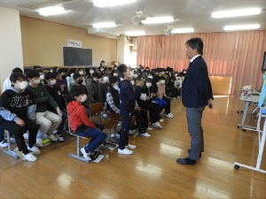 ２月２８日　宮島一代さんのキャリア教育講演会