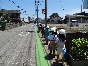 まち探検（２年生）