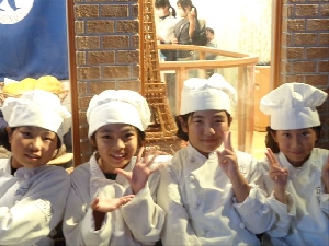 ４年生遠足（キッザニア東京）