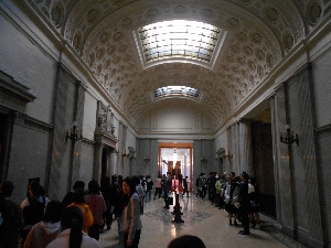 ６年生校外学習（国会議事堂・上野恩賜公園）