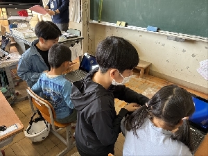 パソコンを触ってみたよ（１年生・６年生）