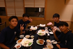 【修学旅行】１日目　夕食