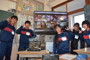 【英語】台湾とのオンライン交流を行いました。１日目