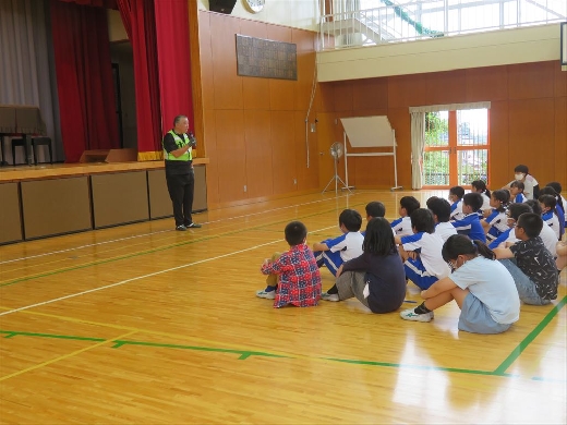 平松さんのお話を真剣に聞きました