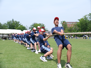 八坂公園陸上競技場で体育祭が開催されました①