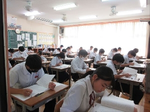 勉強の成果はいかに！？　実力テストが行われました