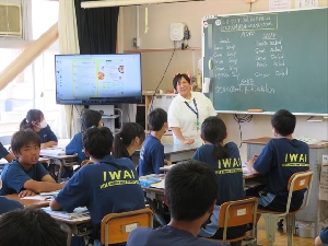 県西教育事務所からお客様が来られました