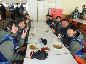 スキー・スノーボード宿泊学習⑫　講習２＆昼食