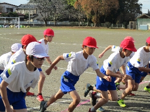 「走ろう大会」中学年