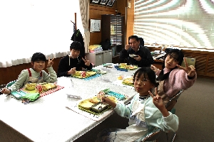 校長先生との昼食会（６年生）②