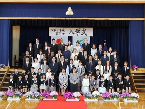 令和７年度入学式