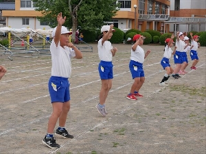 運動会練習（中学年）
