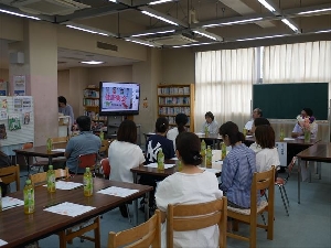 学校保健委員会を開催しました。