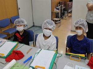 3年生校外学習【モンテール工場】
