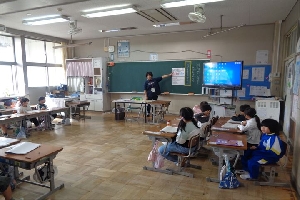 授業の様子（１年生　道徳）