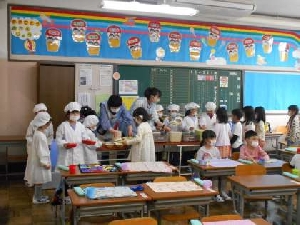 ４月１８日（月）１年生の給食