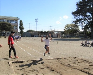 【１１月１4日（月）】陸上競技記録会（６年生）