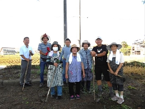 【９月１９日（火）】西村東敬老会除草作業