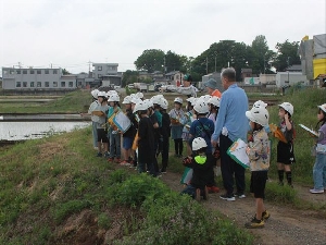 町たんけん（３年）