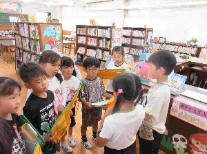 学校探検（１・２年）