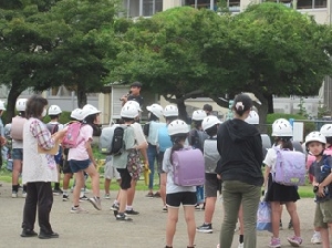 一斉下校、安全に気をつけます！