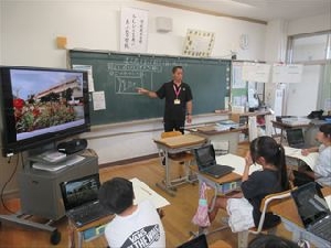 ９/９　校長先生図工授業　in６年生