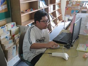 １０/１９　図書委員さんと図書館支援員さんの活動