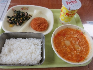 給食