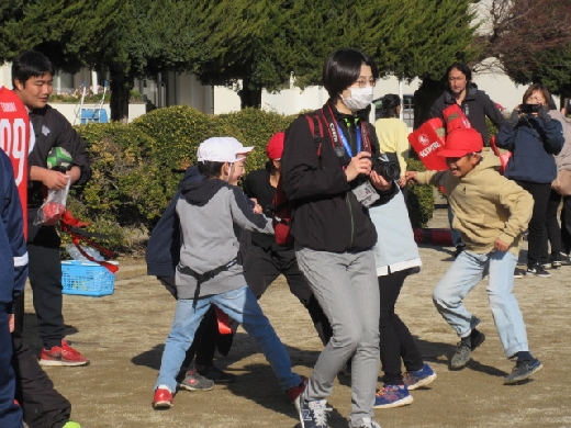 新聞記者やラジオ局、市広報が取材に来てくれていました