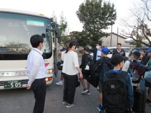 【６年生】鎌倉・箱根方面への修学旅行スタート！