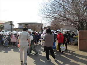 6年生ランドセルと桜