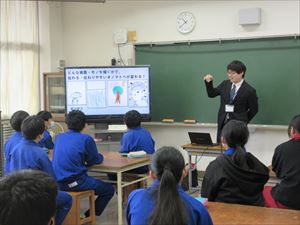 ６年生　南中学校からの出前授業　１２月１２日