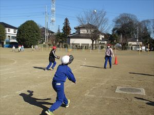 大谷選手グローブでキャッチボール　１月２９日