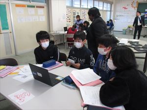 ６年生 台湾の小学校とオンライン交流授業　２月２７日