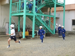 0422_避難訓練を行いました