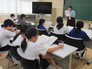 0610_租税教室を行いました（６年生）