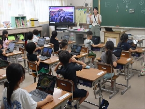 0624_授業の様子です（１、２年生）