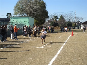 1121_「走ろう大会」を行いました