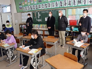 0213_第３回中川小学校学校運営協議会を行いました