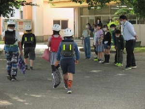 ５月２５日（水）　朝の活動