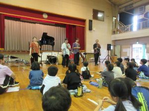 【音楽鑑賞会】体育館がライブ会場に！文化庁派遣事業で心躍る音楽の世界を体験