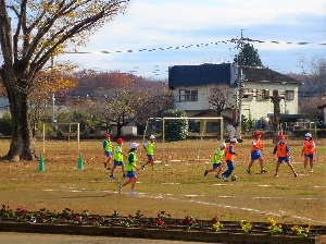 「令和を進むナイスな学校」　体育　５・６年　サッカー