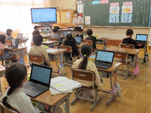 １年国語：上位語と下位語を集める学習