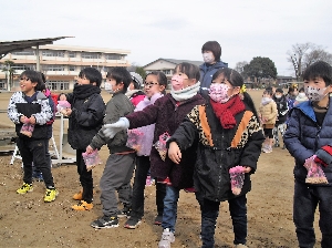 学びを育てる　体験的な学習　１年　生活科