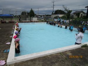 水泳学習初日