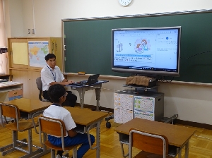 日本語指導学級の紹介　日本語の学習、一歩ずつ、しっかりと