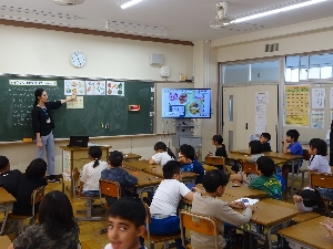 ３年生　食に関する学習　「好きなものばかり食べてもいいの？」