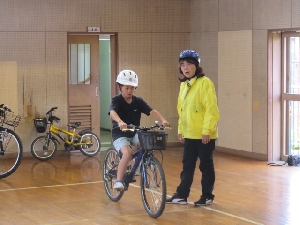 ５月２８日　４年生　自転車安全教室